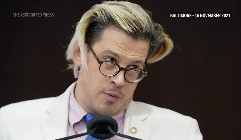 Far-right British provocateur Milo Yiannopoulos has been deported after his immigration arrest in US