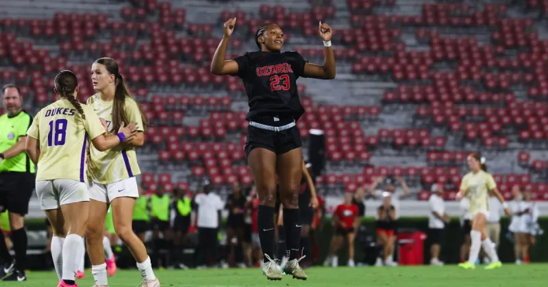 Georgia soccer earns its fourth shutout with 3-0 victory against Mercer