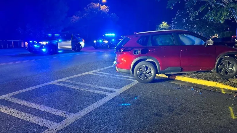 Bibb deputies search for driver after high-speed traffic stop ends in crash, foot chase