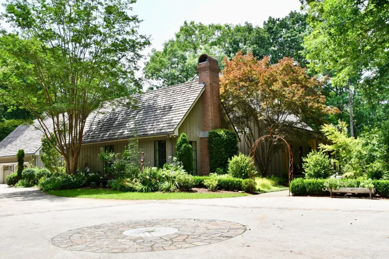 Dunwoody Woman's Club 53rd home tour features homes in Dunwoody, Sandy Springs