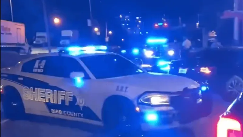 Man faces felony charges, 'switch' firearms recovered after high-speed chase on I-75