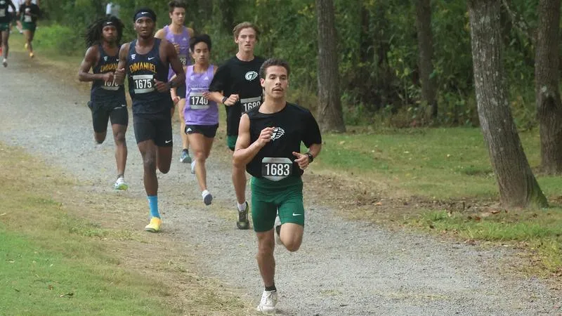 Men's Cross Country Places Third in Inaugural Meet