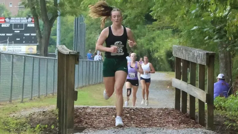 Women's Cross Country Competes in Inaugural Race