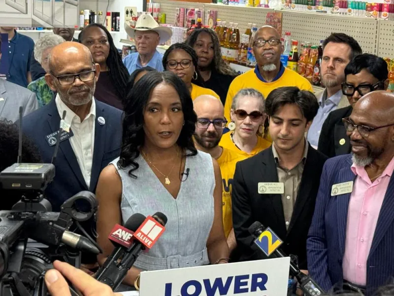 Democratic candidate for governor Keisha Lance Bottoms announces plan to lower grocery costs