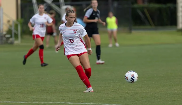 Late Goal by the Blazers not Enough Against Eckerd