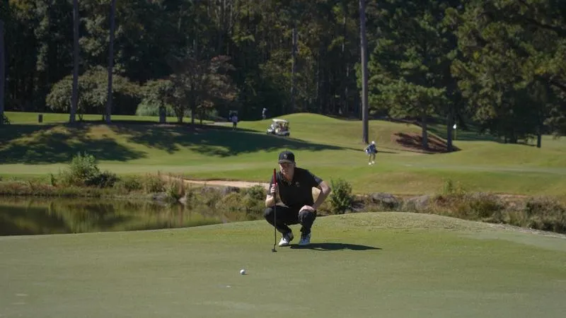 Gantt Leads Owls in Strong Season-Opening Round