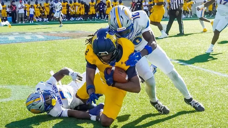 Golden Bulls Prevail over Golden Rams in Black College Football Hall of Fame Classic