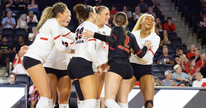 Georgia volleyball overcomes early setback to defeat Notre Dame 3-1