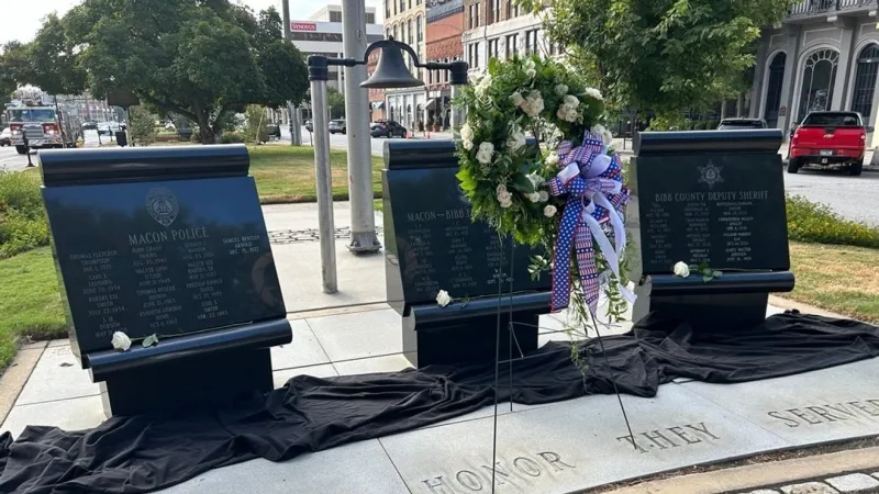 Maconites, leaders remember 9/11 on 25th anniversary during downtown ceremony
