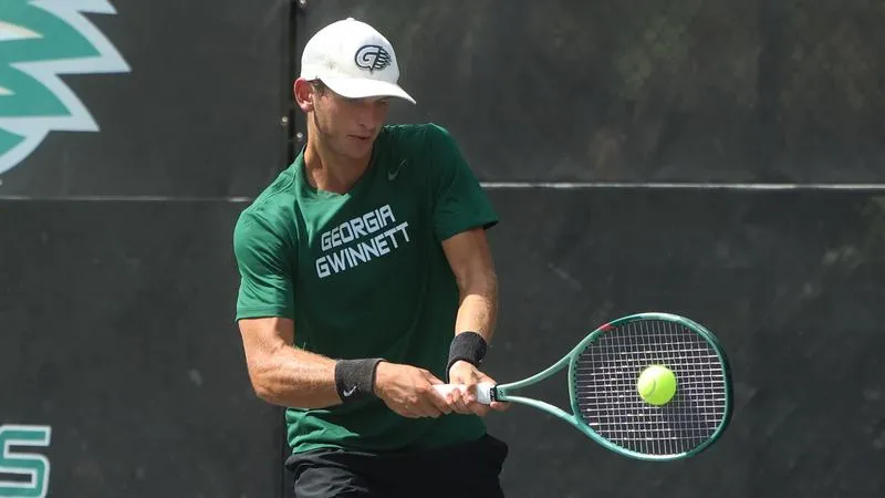 Men's Tennis Records Six Wins on First Day of Grizzly Invitational