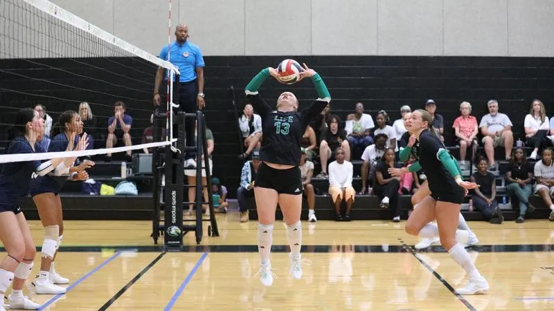 Women's Volleyball Sweeps USSU for the Second Day in a Row