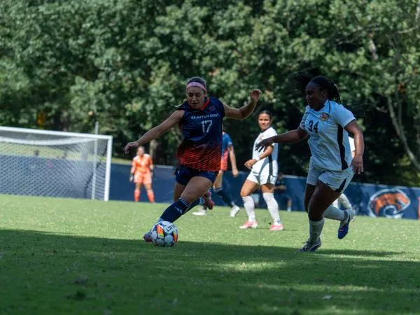 Women's Soccer Falls in PBC Opener to Georgia College