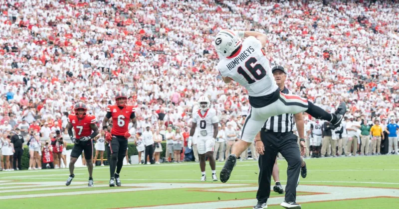 Georgia football stays at No. 2 in Week 2 AP Poll after crushing win