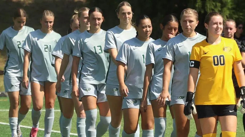 Women's Soccer Falls to No. 25 SCAD Savannah in September Home Finale