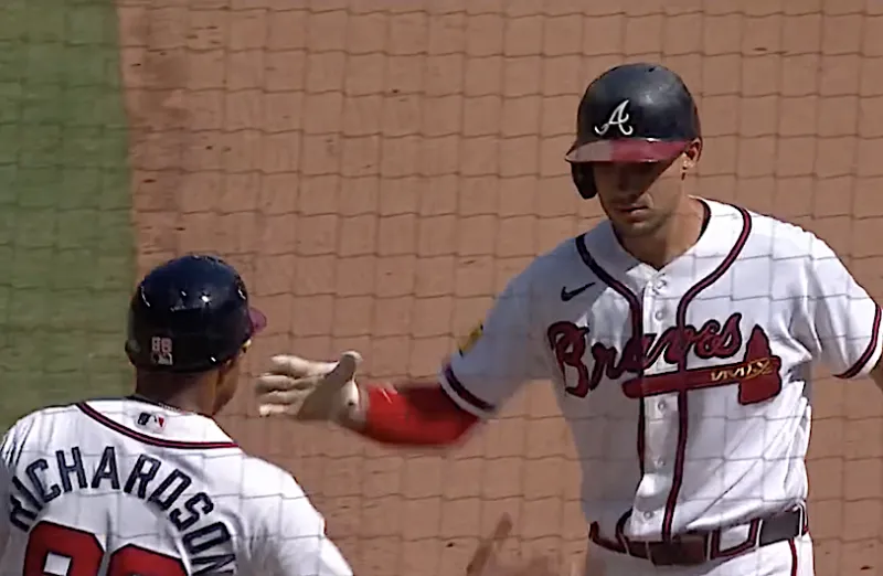 Phillies beat Braves 9-4 and avoid sweep