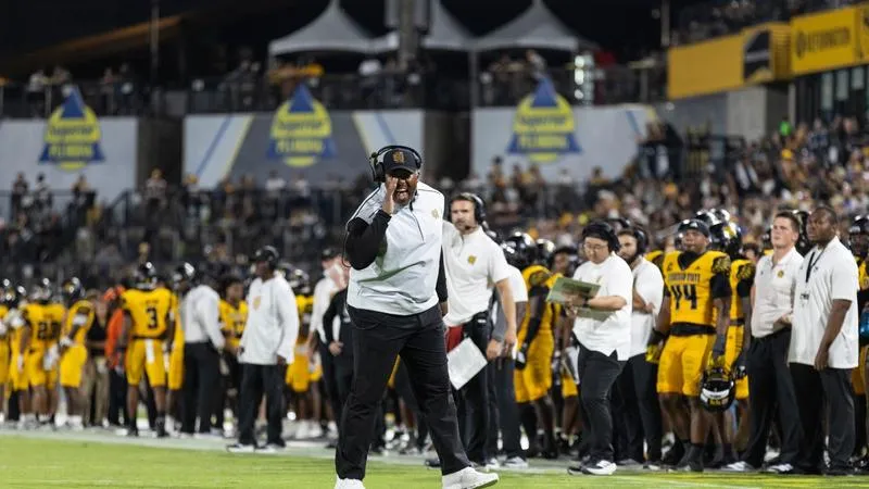 Watch: Coach Mack Week 3 Press Conference