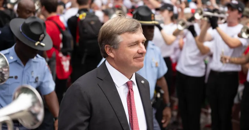 Kirby Smart looks forward to SEC opener against Arkansas after thrashing first two opponents