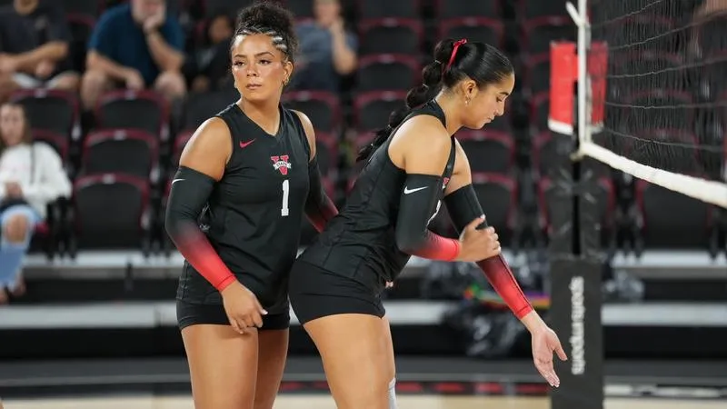 Volleyball Opens GSC Play at Home