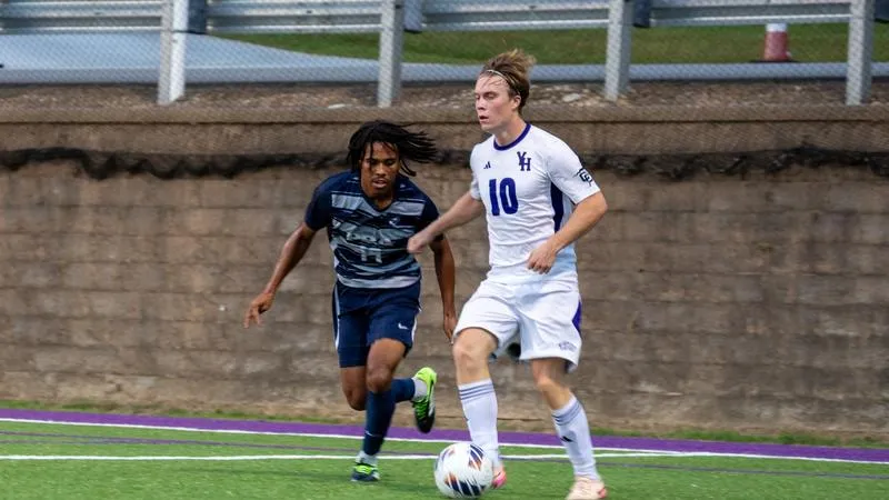 Mountain Lions Improve to 4-0 in Conference Play With Win Over Shorter