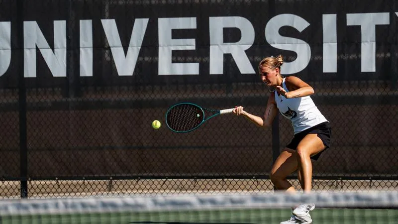Owls Open Fall Tennis Season at Home