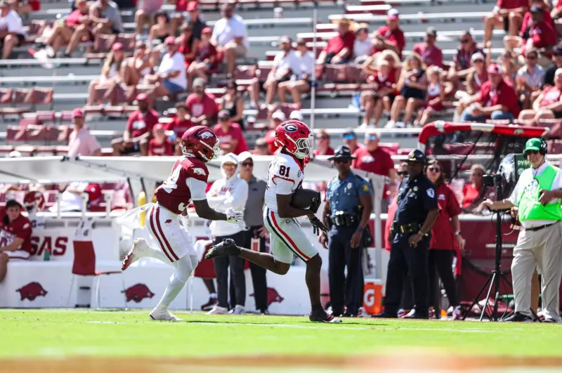 No. 2 Georgia rolls over Arkansas 45-17 in SEC opener