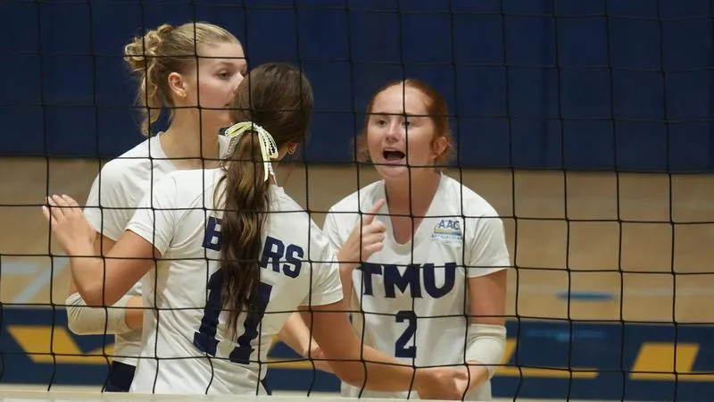 Lady Bears Down Reinhardt to Keep AAC Record Perfect