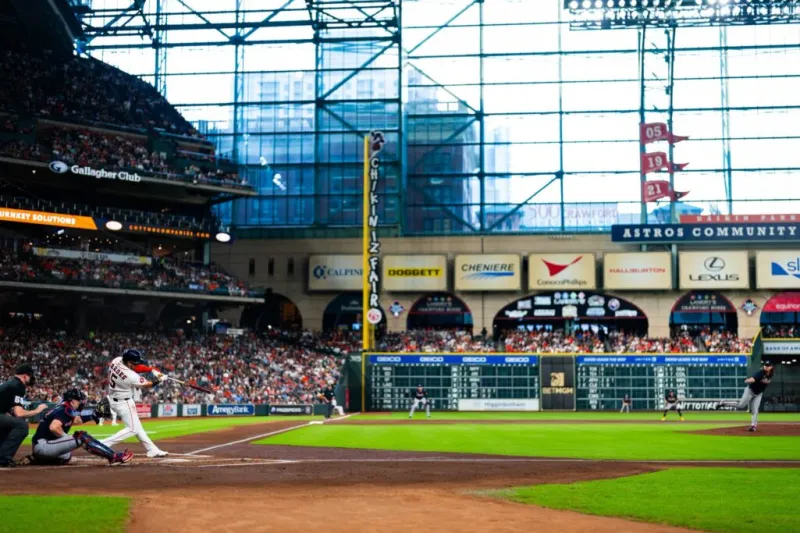 Acua grand slam leads Braves to 6-3 win, dropping Astros from AL West lead