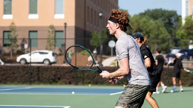 Freshmen Earn First Collegiate Wins at Samford Invitational