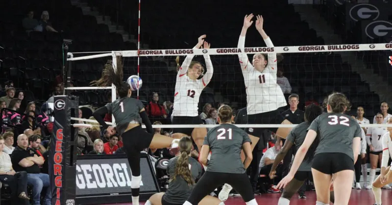 Georgia volleyball secures 3-2 comeback victory over South Carolina in SEC home opener