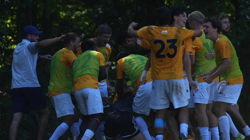 Jeising the Hero as Bears Down the No. 19 Bulldogs