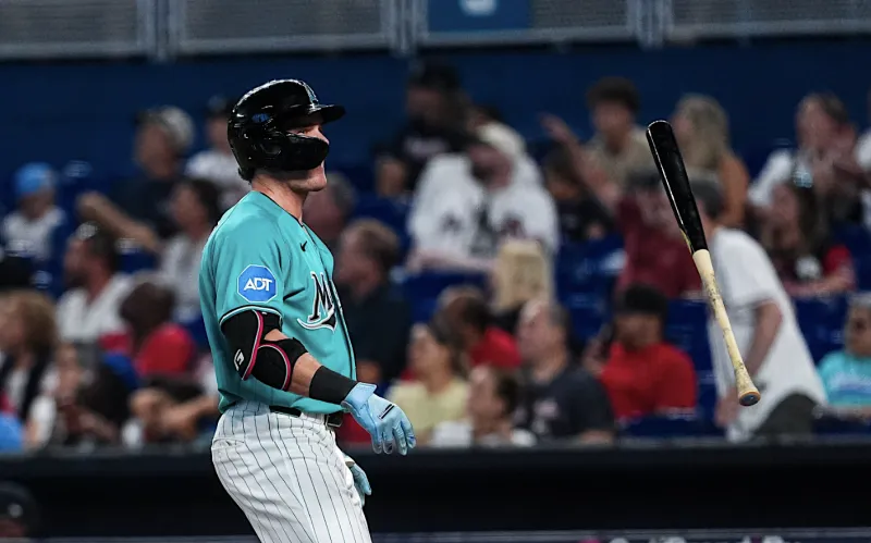 Hernndez, Conine homer as Marlins beat playoff-bound Braves 5-3
