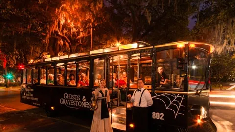 6 Ways to Find Ghosts in Savannah