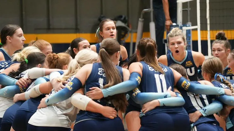 Women's Volleyball Takes Down SMC 3-0.