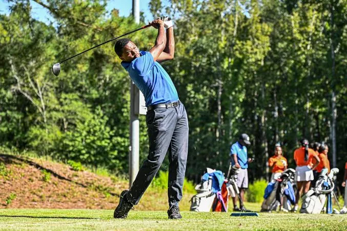 Woods Ties For First, Tigers Close Strong At Wolves Fall Intercollegiate