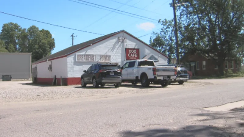Inside Macon's Cox Cafe: Breakfast and Meat-&-three lunches since 1996