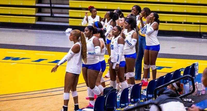 Lady Wildcats Battle Through SIAC Crossover