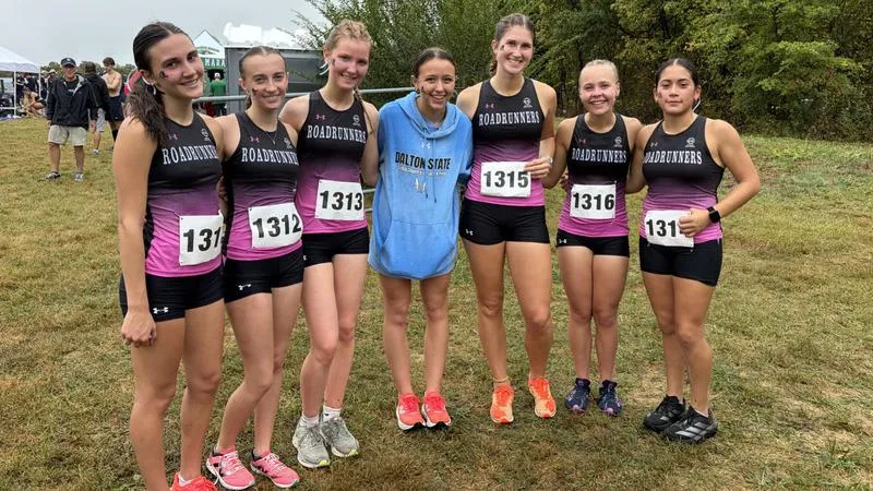Gray's Top-Five Finish Leads Lady Roadrunners at Mountain Goat Open