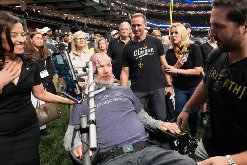Saints' lopsided loss sours a day of celebration on the 20th anniversary of the 'Domecoming'