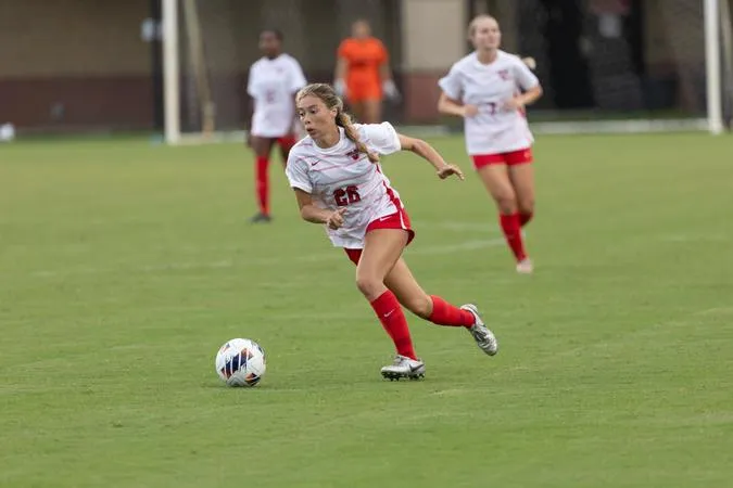 Blazers Face off Against No.16 Lee