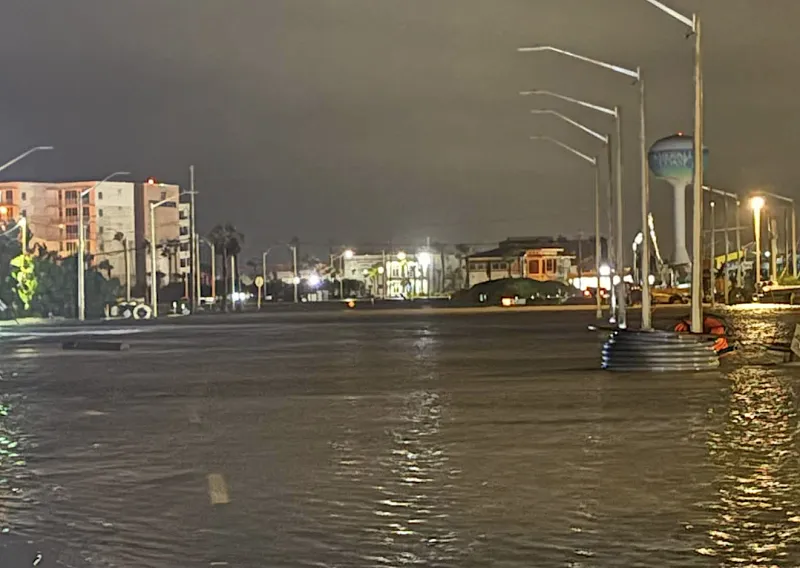 2 dead from storm as Isaias brings threat of flash floods across the Southeast