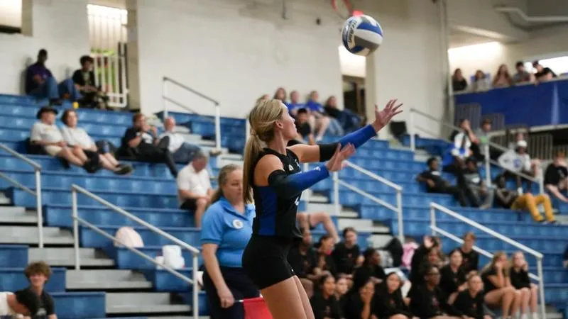 Volleyball Drops Road Match to Converse in Four Sets