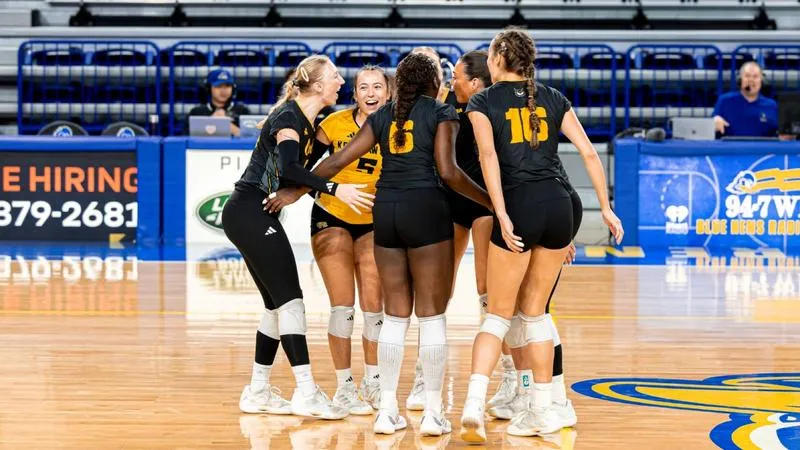 Third Straight CUSA Road Win For Owls at Delaware