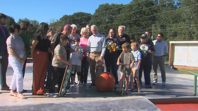 Byron opens new skatepark beside City Hall with ribbon-cutting ceremony