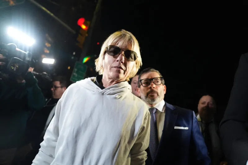 Selma Blair arrested after alleged assault on flight, charged with kicking officer and nurse after