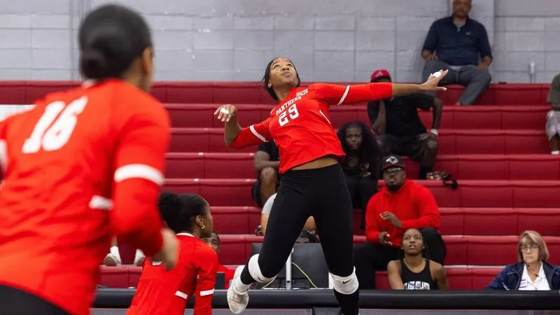 Harris' 19 Kills Power Lady Panthers to 13th Win