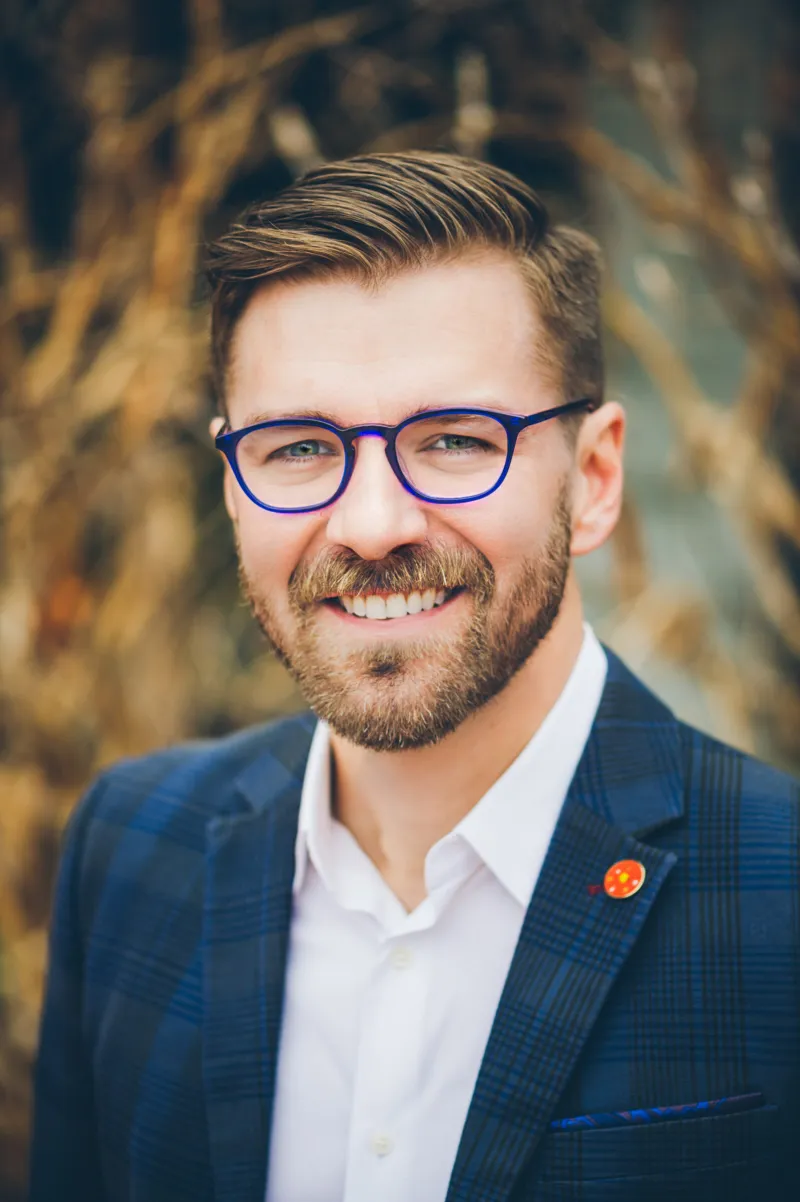 UGA alumnus Chad Alligood to curate Dodd Centennial Special Exhibitions