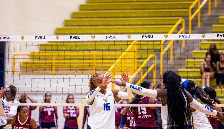 Wildcats Take Charge in Third Set, Battle Edward Waters on the Road