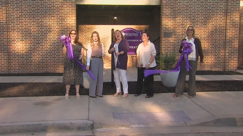 Ribbon-cutting marks opening of Wesleyan's renovated Peyton T. Anderson Jr. Amphitheater
