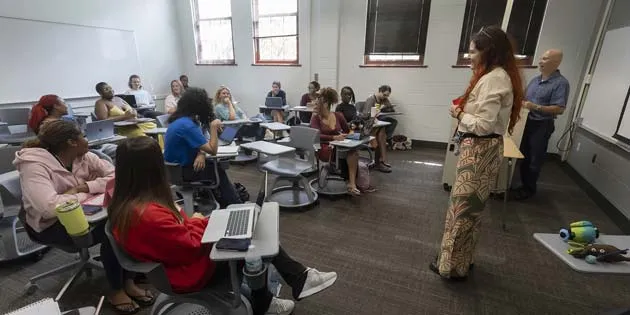 VSU Students Explore Colombian Culture Through Spanish