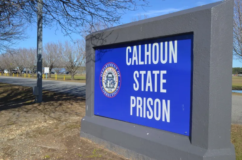 Columbus FBI agents tipped off prison inmates impersonated police